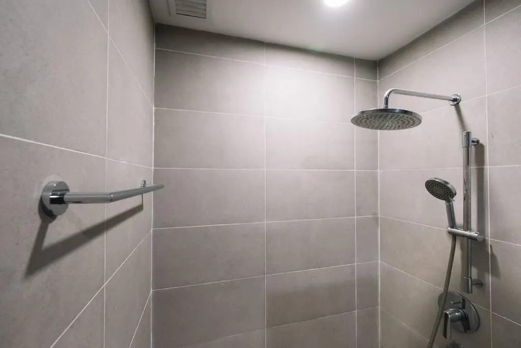 ג'ורג' טאון Seaview Tropicana218 3Br 2Cp דירה